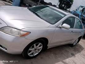 A picture of Toyota Camry 2010 4 plug untouched engine.