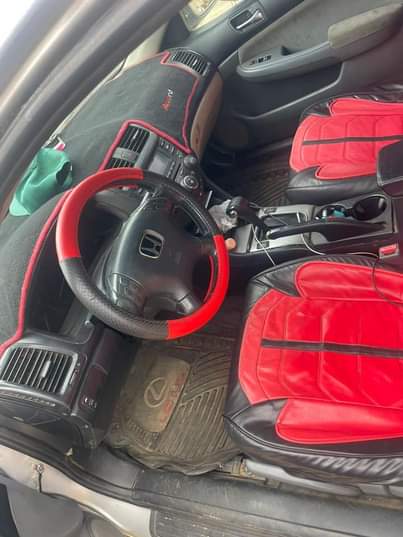 A picture of 2005 Honda EOD 4plug Engine gear ac untouched Legs perfect