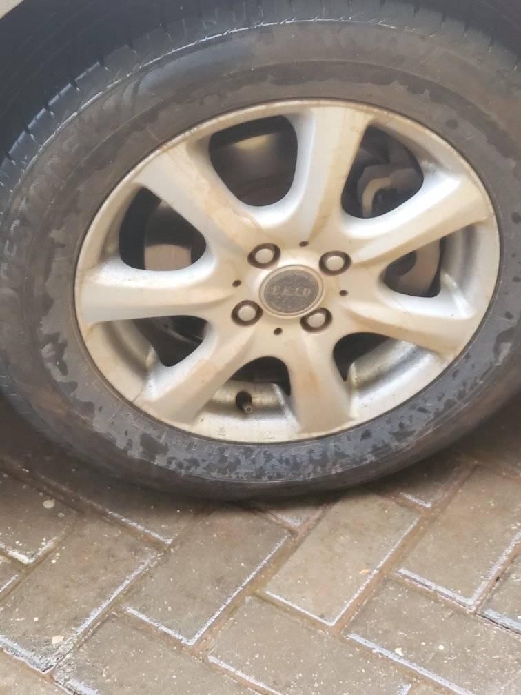 A picture of Toyota Fielder