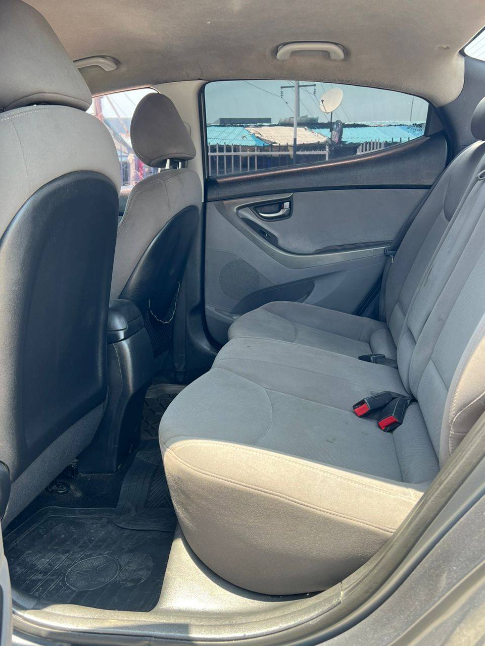 A picture of HYUNDAI ELANTRA