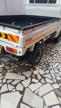 A picture of SUZUKI CARRY BICHWA DOGO MIL 3.5 0785575557