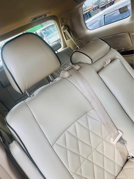 A picture of TOYOTA ALPHARD 0771331553