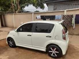 A picture of Toyota passo
