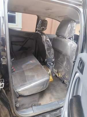 A picture of Ford Hilux 2014 Sound engine and gear Ac chilling Toks