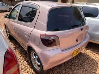 A picture of Toyota Vitz for sale 9 500 000