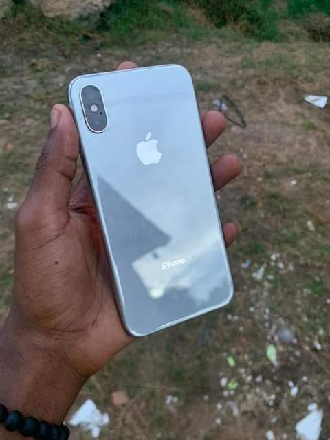 A picture of iPhone X