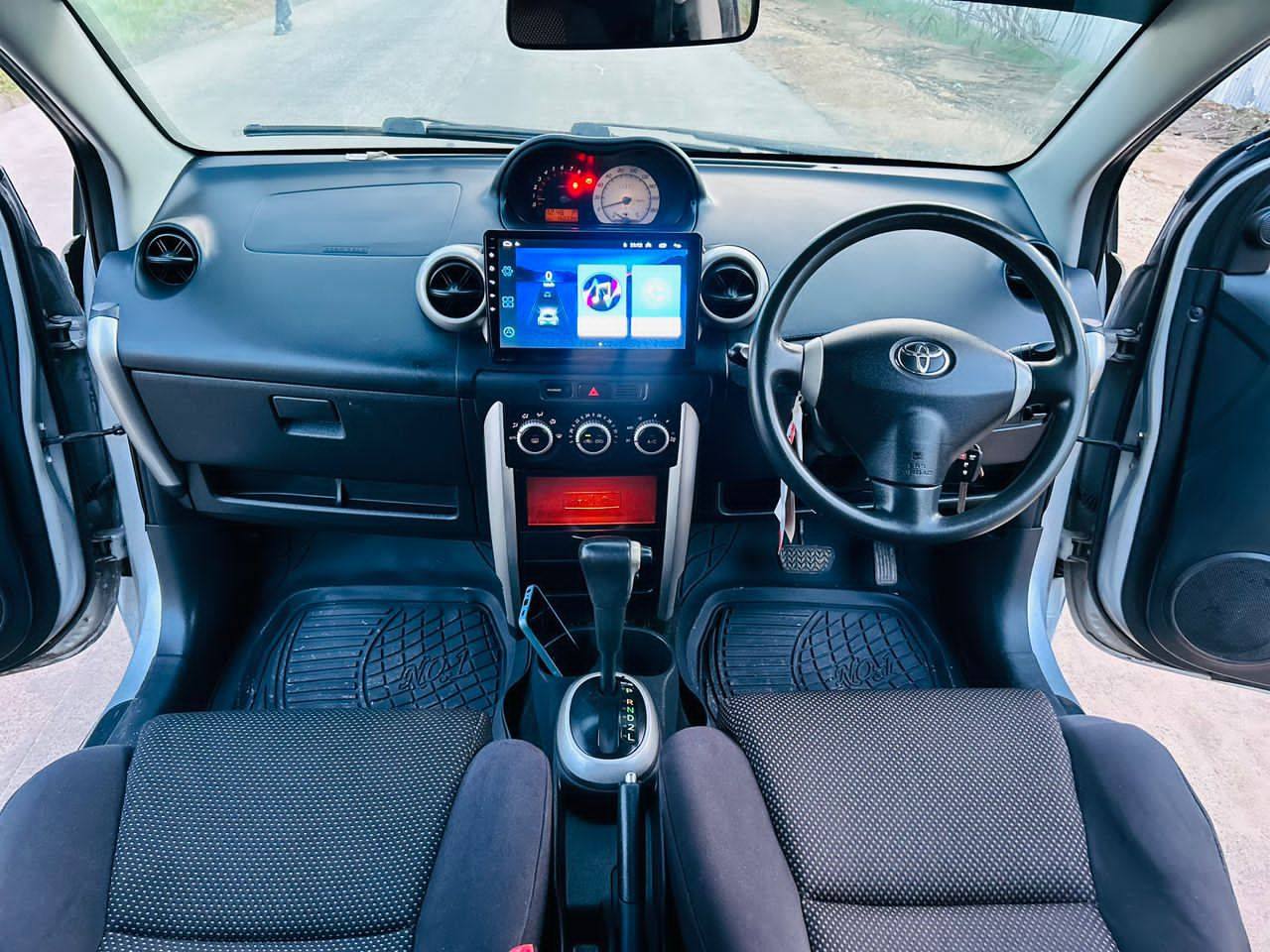 A picture of Toyota ist