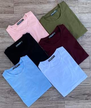 A picture of Plain tshrt