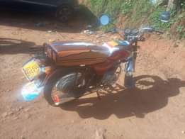 A picture of Bajaj for sale 1.5M Call or. Whatsapp 0772995758. 0772995758 0756911039.