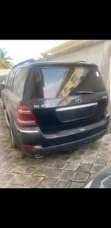 A picture of Mercedes Benz GL450 2008.