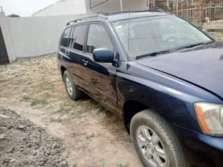 A picture of Toyota Highlander 2004 Price 2 2m to owner settlement 150k