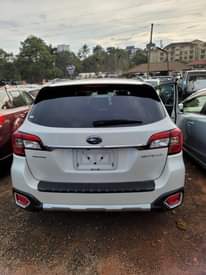 A picture of SUBARU OUTBACK 2015 38M