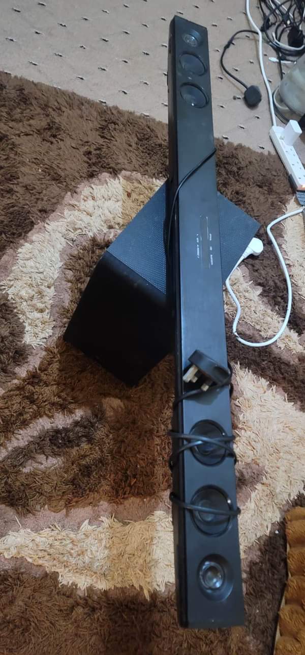 A picture of Ps 4 pro Jbl sound bar watts 1000 Lg sound