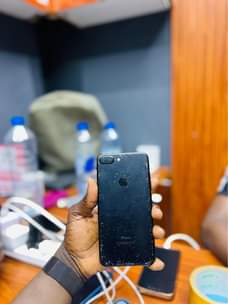 A picture of iPhone 7 128Gb