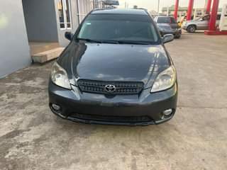 A picture of Toyota matrix 2006 model engine and gear 100 everything works