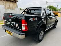 A picture of Toyota hilux Year 2009 Cc 2494 1kD engine Km 84000