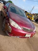 A picture of 2005 Toyota Camry Ac needs topping of gas Very sound