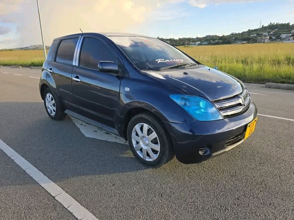 A picture of Toyota Ist