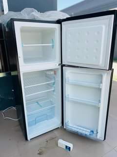 A picture of BOSS FRIJI IMETUMIKA KIDGO TSH 490 000 CALL 0746424265