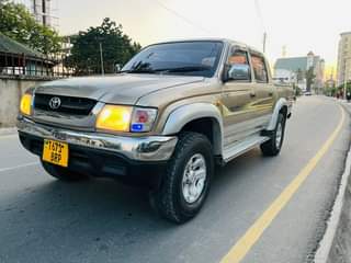 A picture of TOYOTA HILUX PICK UP