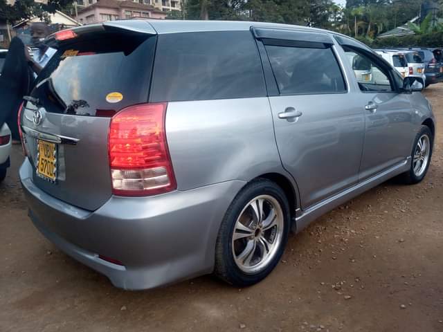 A picture of TOYOTA WISH