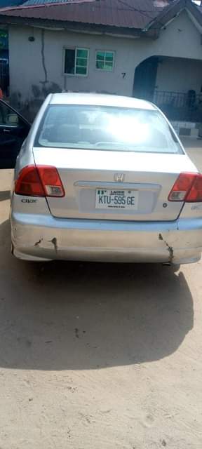 A picture of Honda Civic 2004 Automatic Sound engine and gear AC need