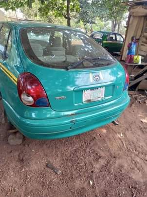 A picture of 2001 Toyota Corolla