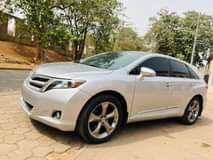 A picture of Supper clean Direct Belgium Toyota venza 2014 model limited edition