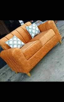 A picture of Sofa mpya za kisasa 160000 usafiri juu yangu ndani ya
