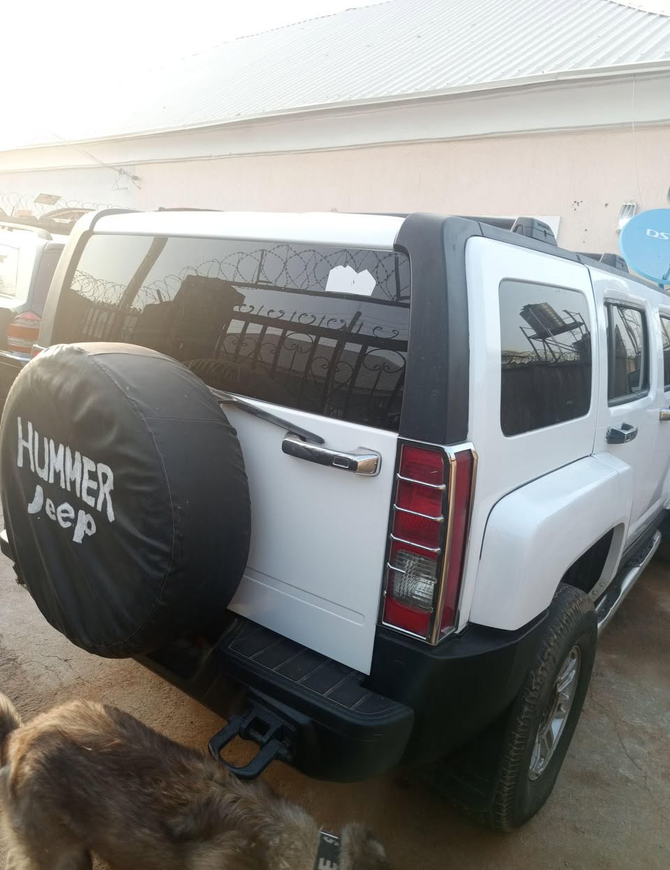 A picture of 2008 Hummer 3