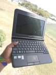A picture of Nauza laptop Toshiba min intel Ram 2gb hdd 250gb procesor