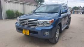 A picture of TOYOTA LANDCRUISER VX V8