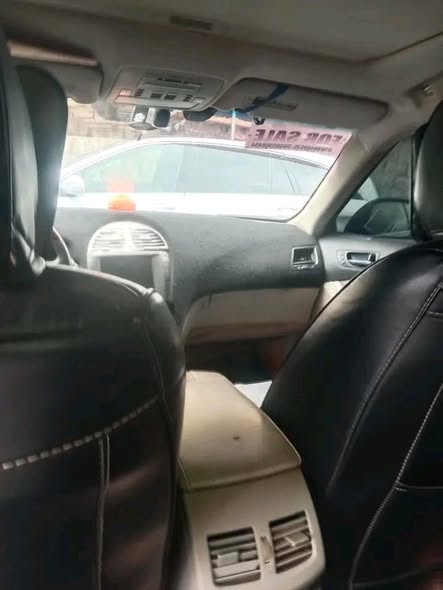 A picture of LEXUS ES 350