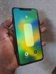 A picture of Iphone xs max GB 256