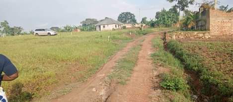 A picture of Plots for sale On Mitiyana Road