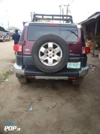 A picture of FJ Toyota Cruiser 08037798689 