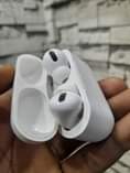 A picture of Airpods pro