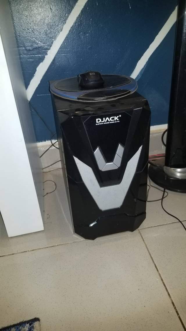 A picture of Woofer at a quick sale