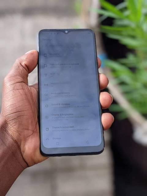 A picture of Infinix hot 10i
