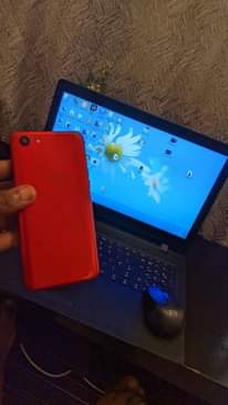 A picture of laptop na sim