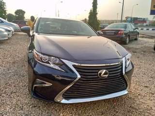 A picture of Lexus 2015
