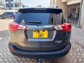 A picture of TOYOTA RAV4 NEW SHAPE 2014