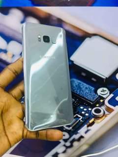 A picture of Samsung s8 plus