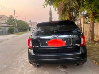A picture of Ford edge 2014 model