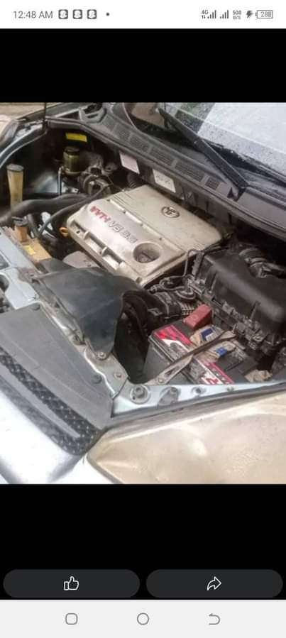 A picture of Toyota sienna
