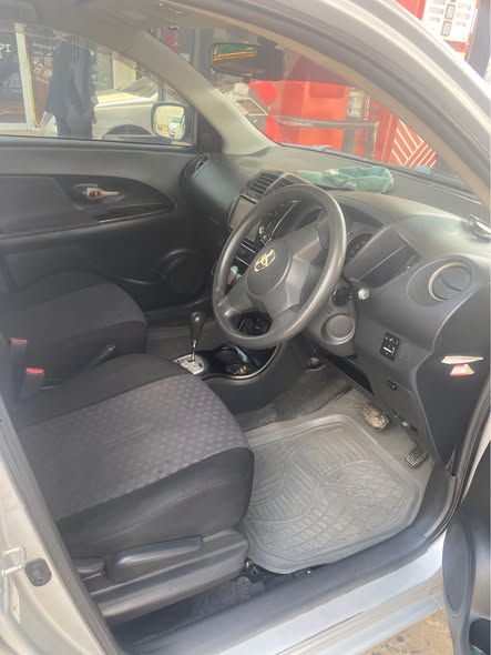 A picture of Toyota ist new model 2009