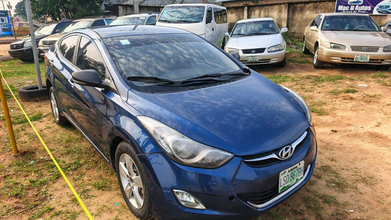 A picture of Car