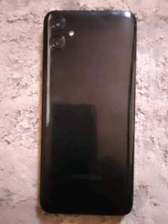 A picture of SAMSUNG GALAXY A04e