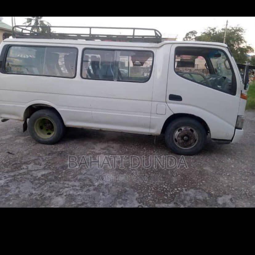 A picture of DAYNA HIACE