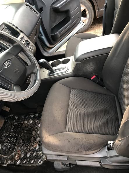A picture of Ford edge 2008 first body paint